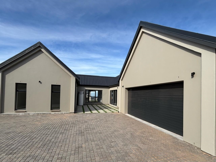 3 Bedroom Property for Sale in Hartland Lifestyle Estate Western Cape